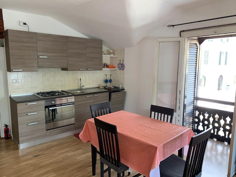 Casa Rino: Vacanze In Casetta...... Донго Экстерьер фото